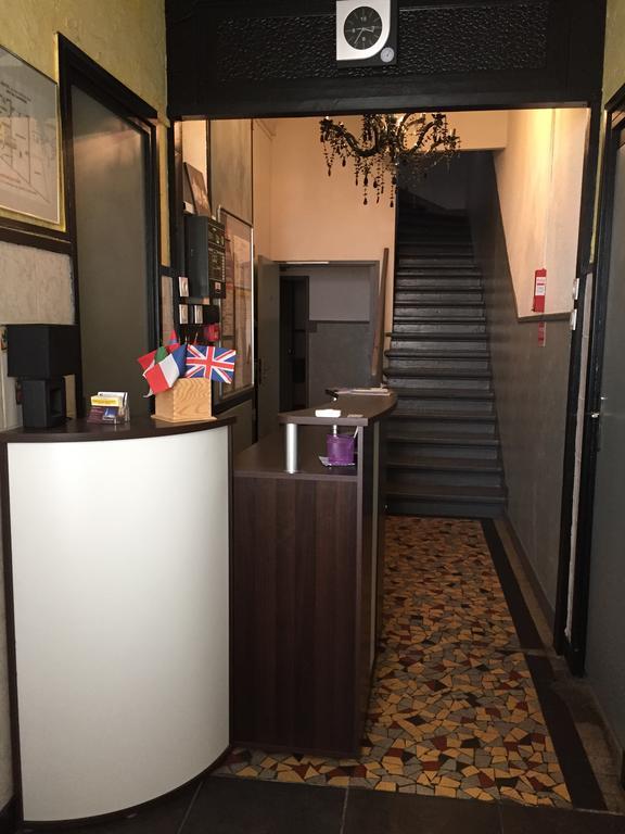 雷莱南酒店 瓦朗斯 外观 照片